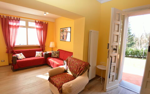 Borgo Di Zacco: Zimmer, Möbel, Eigentum, Wohnzimmer, Interior Design, Fussboden, Haus, Gebäude, Grundeigentum, Wand
