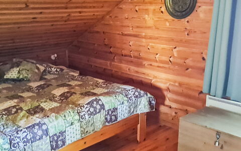Kesäranta: Schlafzimmer, Holz, Fussboden, Flooring, Bett, Bettdecke, Bedding, Zimmer, Interior Design, Bettrahmen