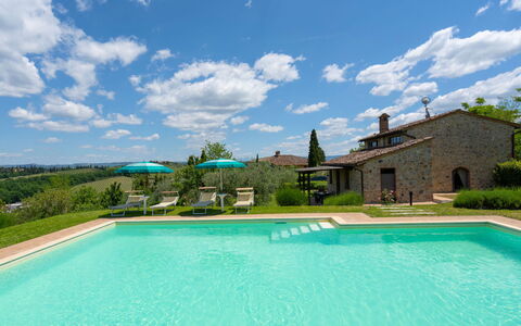 Villa Alba: Eigentum, Schwimmbad, Grundeigentum, Haus, Himmel, Estate, Gebäude, Zuhause, Wasser, Urlaub