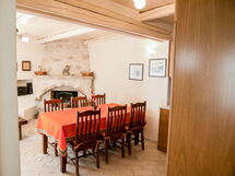 Country Manor