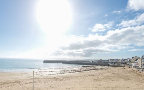 Roch Maria: Himmel, Strand, Meer, Wolke, Ozean, Daytime, Küste, Ufer, Horizont, Sand