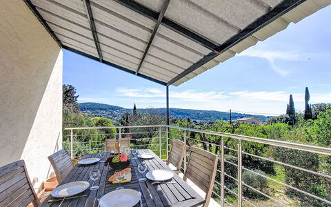 La Chilière: Möbel, Stuhl, Gartenmöbel, Tisch Im Freien, Schatten, Balkon, Küche & Esszimmer Tisch, Veranda, Deck, Terrasse