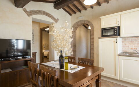 Giglio: Countertop, Eigentum, Zimmer, Möbel, Interior Design, Gebäude, Decke, Cabinetry, Küche, Fussboden