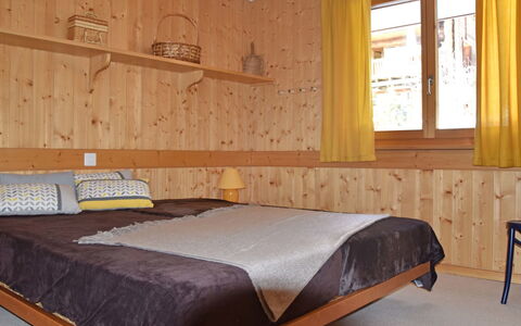 Romarin 220: Schlafzimmer, Bett, Möbel, Zimmer, Matratze, Bettrahmen, Eigentum, Bettdecke, Bedding, Interior Design