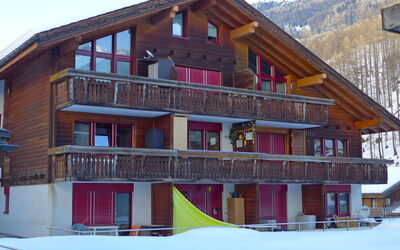 Zermatt 71: Eigentum, Haus, Gebäude, Zuhause, Schnee, Winter, Die Architektur, Grundeigentum, Fassade, Wohnung