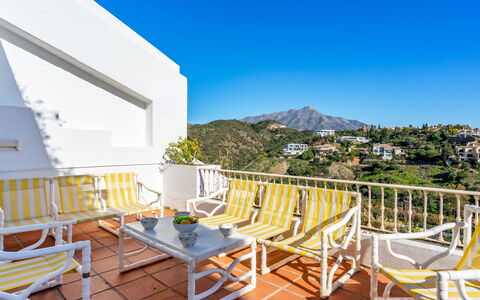 Mirador Ii: Eigentum, Grundeigentum, Gebäude, Haus, Möbel, Balkon, Gelb, Wohnung, Zimmer, Zuhause