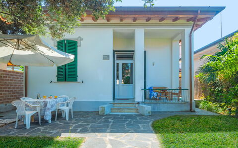 Anita: Eigentum, Haus, Zuhause, Gebäude, Grundeigentum, Wohngebiet, Die Architektur, Garten, Hütte, Zimmer