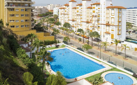 Reina Sofia Ii: Eigentum, Gebäude, Schwimmbad, Eigentumswohnung, Resort, Grundeigentum, Wohnung, \Stadt, Ferienort, Urlaub