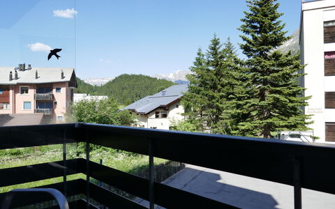 Champfer 2: Eigentum, Dach, Himmel, Haus, Baum, Die Architektur, Zimmer, Grundeigentum, Gebäude, Zuhause