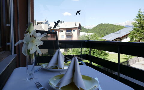 Champfer 2: Die Architektur, Zimmer, Baum, Haus, Tabelle, Pflanze, Interior Design, Restaurant
