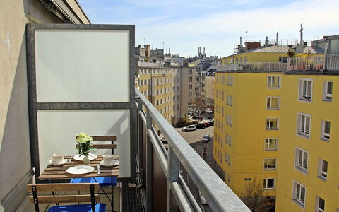 Vienna Waits for You: Stadtgebiet, Dach, Die Architektur, Gebäude, Nachbarschaft, \Stadt, Daytime, Metropolitan Area, Gelb, Wohngebiet