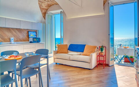 Il Balcone Sul Prino - Imperia: Zimmer, Möbel, Blau, Eigentum, Interior Design, Gebäude, Fussboden, Azurblau, Wohnzimmer, Türkis
