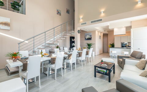 Villa Le Terme: Eigentum, Zimmer, Interior Design, Gebäude, Möbel, Wohnzimmer, Grundeigentum, Haus, Die Architektur, Empfangshalle