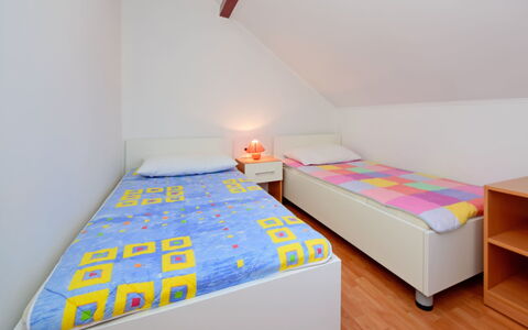 Korčula Vela Luka 107: Möbel, Komfort, Rechteck, Holz, Bettrahmen, Fussboden, Kissen, Bett, Haus, Flooring
