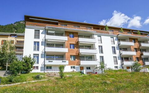 Chesa sur Puoz 7: Eigentum, Wohngebiet, Gebäude, Wohnung, Grundeigentum, Die Architektur, Haus, Mischnutzung, Eigentumswohnung, Zuhause
