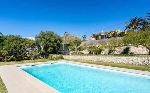 Aurelie: Eigentum, Schwimmbad, Grundeigentum, Gebäude, Haus, Estate, Resort, Zuhause, Wohngebiet, Freizeit