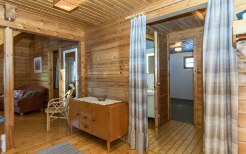 Saarijärvi: Holz, Hütte, Blockhaus, Wald, Schuppen, Gartenbauten, Lärche, Wald, Holzbeize