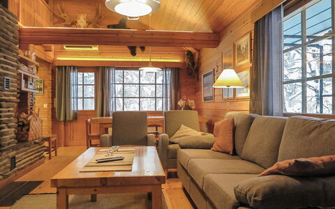 Keromaja: Möbel, Interior Design, Holz, Flooring, Decke, Couch, Fussboden, Zimmer, Tabelle, Wohnzimmer