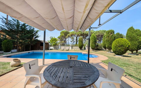 Style: Schwimmbad, Gartenmöbel, Schatten, Möbel, Hinterhof, Outdoor Struktur, Resort, Garten, Überdachung, Terrasse