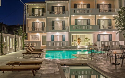 Lefkada 7: Gebäude, Eigentum, Haus, Zuhause, Die Architektur, Grundeigentum, Estate, Schwimmbad, Wohngebiet, Beleuchtung