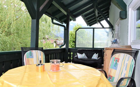 Am Ziller: Eigentum, Zimmer, Restaurant, Haus, Gebäude, Grundeigentum, Urlaub, Tabelle, Hütte, Interior Design