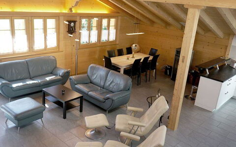 Majelas Heiti: Möbel, Eigentum, Tabelle, Fenster, Couch, Stuhl, Interior Design, Die Architektur, Holz, Gebäude