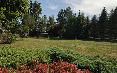 Latków: Gras, Zuhause, Grundstueck, Garten, Ground, Tür, Abstellgleis, Bauernhaus, Gartenbauten
