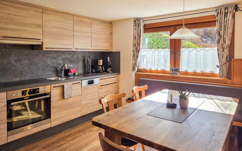 Egger: Holz, Möbel, Interior Design, Flooring, Fussboden, Küche, Zimmer, Countertop, Decke, Cabinetry
