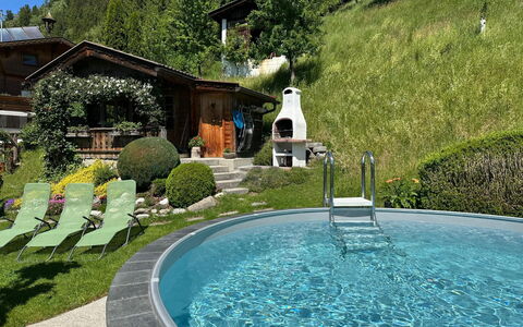 Egger: Garten, Schwimmbad, Landscaping, Hinterhof, Freizeit, Garten, Water Feature, Resort, Eco Hotel