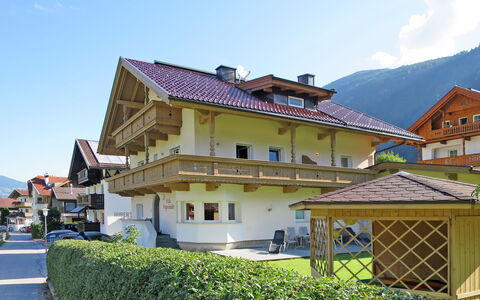 Wegscheider: Haus, Eigentum, Gebäude, Grundeigentum, Die Architektur, Dach, Zuhause, Wohngebiet, Himmel, Estate