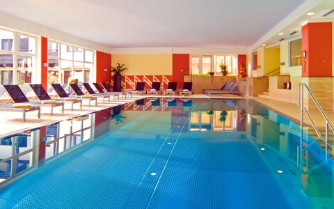Imst 612: Wasser, Möbel, Schwimmbad, Stuhl, Tabelle, Interior Design, Freizeit, Indoor Spiele Und Sport