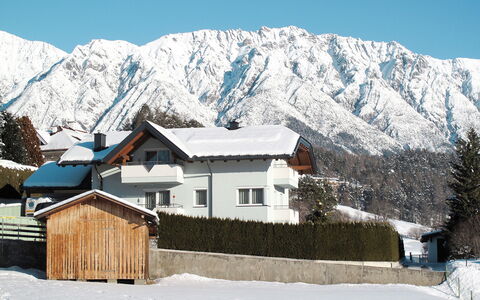 Frisch: Schnee, Winter, Berg, Bergforms, Bergdorf, Eigentum, Dach, Bergstation, Gebirge, Haus