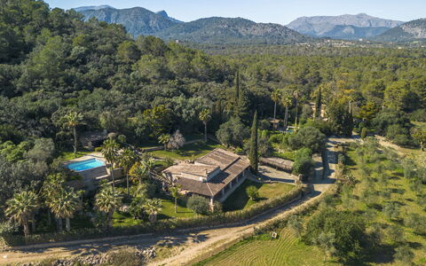 Can Ferre Nou: Baum, Estate, Plantage, Hazienda, Eco Hotel, Bauernhaus, Villa, Villa, Immergrün