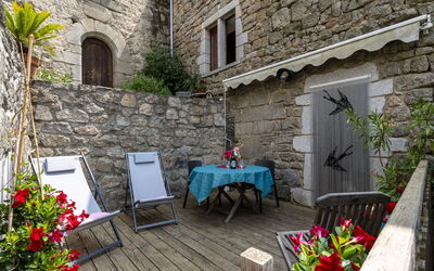 Le Rouge Borne - Sainte-Marguerite-Lafigère, Rhône-Alpes, Frankreich