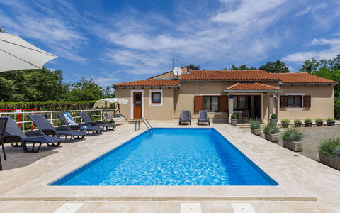 Liberat: Schwimmbad, Resort, Gartenmöbel, Freizeit, Regenschirm, Eco Hotel, Stuhl, Sonnenliege, Villa, Hotel