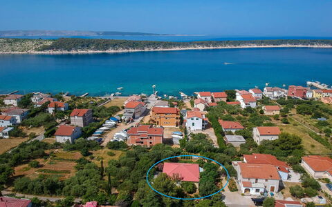 Andela: Wasser, Himmel, Gebäude, Azurblau, Natur, Küsten Und Ozeanische Forms, See, Urban Design, Gewässer, Haus