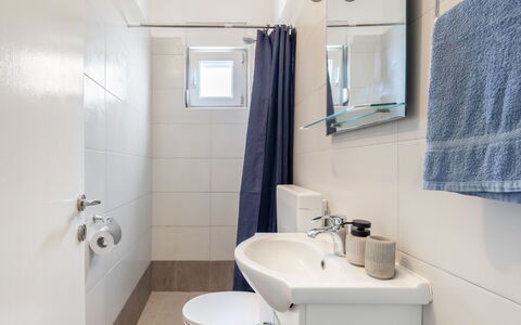 Kata: Spiegel, Zapfhahn, Armatur, Bad Sink, Eigentum, Gebäude, Sinken, Badezimmer, Lila