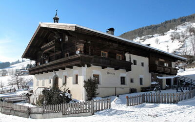 Kaprun 662: Schnee, Winter, Eigentum, Berg, Haus, Gebirge, Alpen, Bergstation, Gebäude, Die Architektur