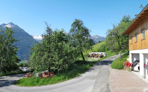 Kaprun 663: Eigentum, Bergforms, Gebirge, Wohngebiet, Berg, Natürliche Landschaft, Grundeigentum, Alpen, Haus, Grundstueck