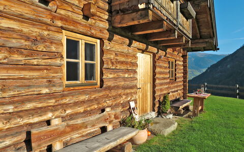 Sturmbachhütte: Blockhaus, Eigentum, Haus, Gebäude, Zuhause, Holz, Abstellgleis, Zimmer, Wand, Hütte