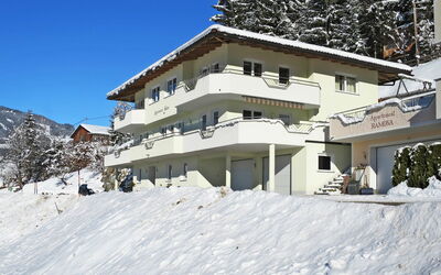 Zell am Ziller 617: Schnee, Winter, Eigentum, Haus, Zuhause, Bergstation, Geologisches Phänomen, Gebäude, Grundeigentum, Berg