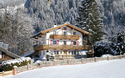 Sonneck: Schnee, Gebäude, Berg, Fenster, Steigung, Haus, Baum, Lärche, Bergforms, Landschaft