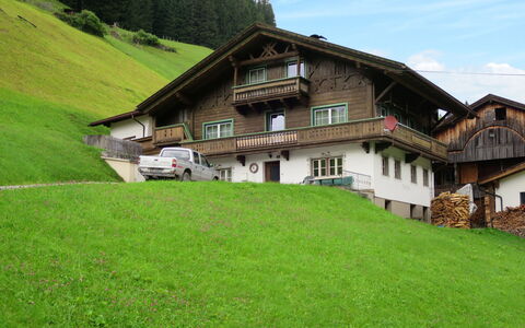 Oberkofl: Himmel, Wolke, Pflanze, Ökoregion, Gebäude, Grün, Natur, Natürliche Landschaft, Berg, Fenster