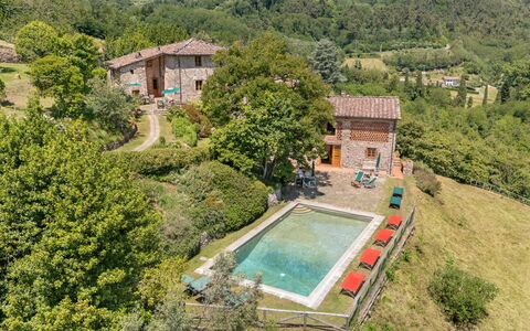 Bottino: Hütte, Ländliches Gebiet, Estate, Bauernhaus, Garten, Dorf, Schwimmbad, Hinterhof, Bergdorf, Garten