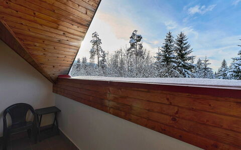 Klondajk: Eigentum, Himmel, Wolke, Holz, Interior Design, Die Architektur, Schatten, Baum, Stuhl, Wand