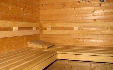 Wingst 642: Gebäude, Holz, Holzbeize, Fussboden, Flooring, Planke, Strahl, Holz, Hartholz, Lack