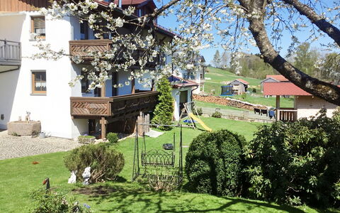 Kühbeck: Eigentum, Baum, Haus, Zuhause, Gebäude, Die Architektur, Wohngebiet, Frühling, Grundeigentum, Gehölz