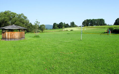 Hagengruber: Wiese, Grundstueck, Weide, Gras, Rasen, Wiese, Eigentum, Natürliche Landschaft, Natürlichen Umgebung, Bauernhof