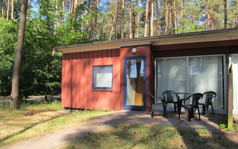 Silz 603: Eigentum, Pflanze, Natürlichen Umgebung, Baum, Schatten, Holz, Gras, Tür, Grundeigentum, Ländliches Gebiet