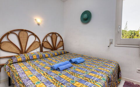 Golf Royal Delta: Schlafzimmer, Bett, Zimmer, Eigentum, Möbel, Bettdecke, Bettrahmen, Grundeigentum, Bedding, Wand